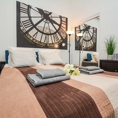 Timeless Apartment With Free Private Parking Budapest Exterior photo