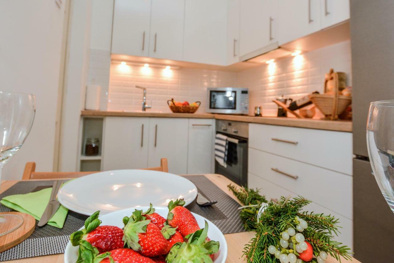 Timeless Apartment With Free Private Parking Budapest Exterior photo